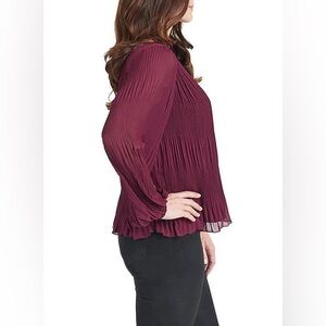 Black Long-sleeve DR2 Plisse Blouse NWOT